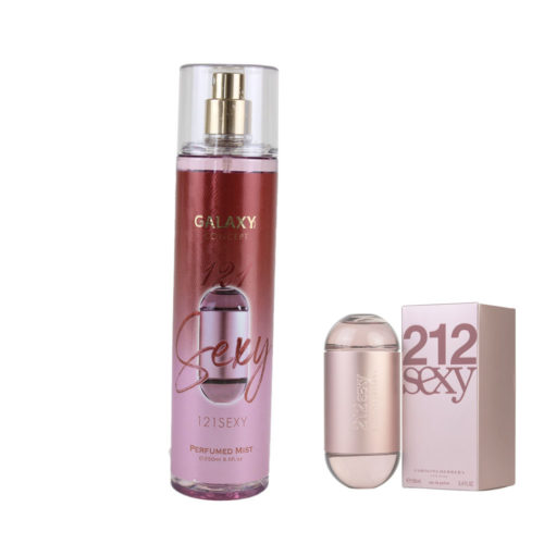 Vista frontal de la bruma perfumada Galaxy Concept en la variante "121 Sexy". El frasco tiene un diseño rojo y rosa con una imagen decorativa de un frasco de perfume y el nombre del producto. A la derecha, hay una imagen adicional del frasco del perfume 212 Sexy y su envase de Carolina Herrera.