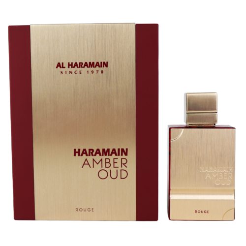 Eau de Parfum Al Haramain Amber Oud Rouge, 3.4 fl oz (100 ml). La botella de perfume tiene un acabado metálico dorado con sutiles acentos rojos y una tapa cuadrada dorada. El empaque combina con un diseño en rojo y dorado, con la marca en relieve.