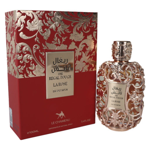 Vista frontal del Regal Touch La Rose Eau de Parfum de Le Chameau, que muestra el frasco decorado en oro junto a la caja floral roja y dorada.