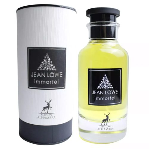 Jean Lowe Immortel Eau de Parfum for Men de Maison Alhambra, frasco de 100 ml con tapón y etiqueta negros, de diseño transparente y fragancia líquida amarilla, situado junto a una caja cilíndrica a juego en blanco y negro.