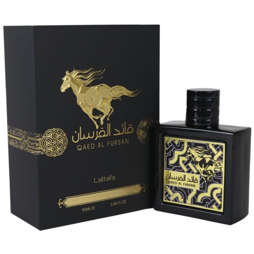Qaed Al Fursan Eau de Parfum de Lattafa, frasco y envase de 100 ml. El frasco es negro con detalles dorados y el emblema de un caballo, junto al envase negro y dorado a juego.