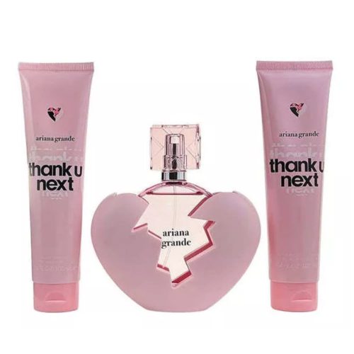 Set de regalo para mujer de la fragancia Ariana Grande Thank U, Next, que incluye un frasco de perfume en forma de corazón de 100 ml y dos tubos de loción corporal rosa.