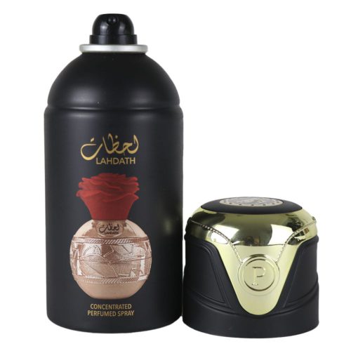 Lattafa Pride Lahdath Spray Perfumado Concentrado 250ml para mujer, con un bote negro con tapa dorada e ilustración de una rosa roja en la parte delantera.