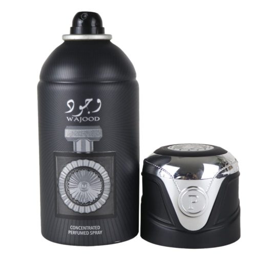Frasco de spray perfumado concentrado Lattafa Wajood en negro con detalles plateados, expuesto con su tapón plateado al lado, con un intrincado diseño en forma de engranaje y la marca árabe.