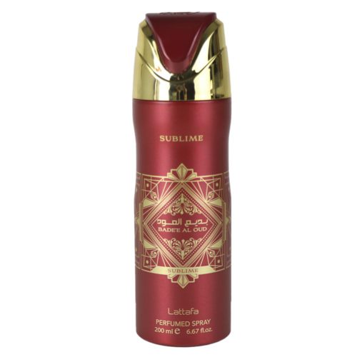 Lattafa Bade'e Al Oud Sublime spray perfumado, 200 ml, con un elegante diseño rojo y dorado, que muestra el tapón retirado para revelar la boquilla del spray.