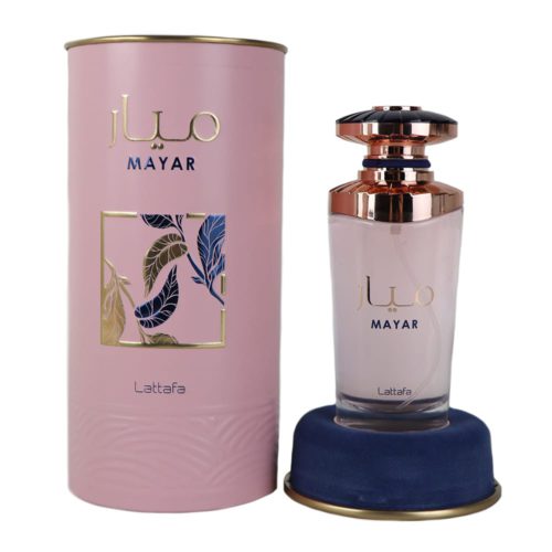 Mayar Eau de Parfum de Lattafa, que presenta un frasco rosa de 100 ml con detalles en oro rosa, junto a su empaque cilíndrico rosa con detalles florales y base de terciopelo azul.