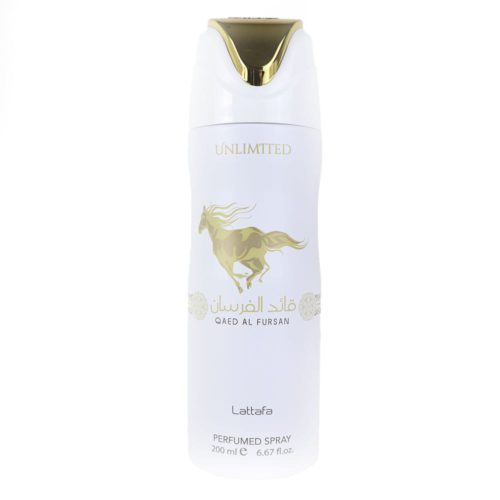 Primer plano de la etiqueta trasera de un spray perfumado Lattafa Pride Shaheen, 200 ml, mostrando detalles del producto e ingredientes.