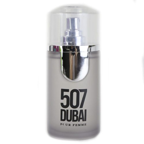 Primer plano de la botella del perfume "507 Dubai Pour Femme", con un acabado en vidrio esmerilado y detalles en plata.