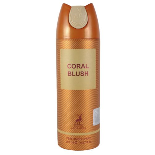 Vista frontal del spray perfumado Coral Blush de Maison Alhambra, con etiqueta dorada y texto rojo.