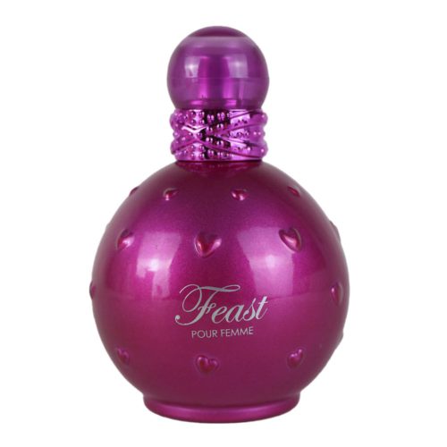 Primer plano del frasco de perfume Feast Pour Femme en color rosado brillante con corazones en relieve.