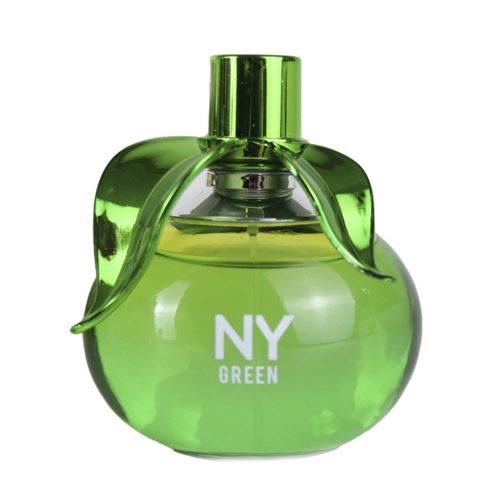Primer plano de la botella de perfume NY Green, con un diseño translúcido verde y una tapa en forma de hojas.